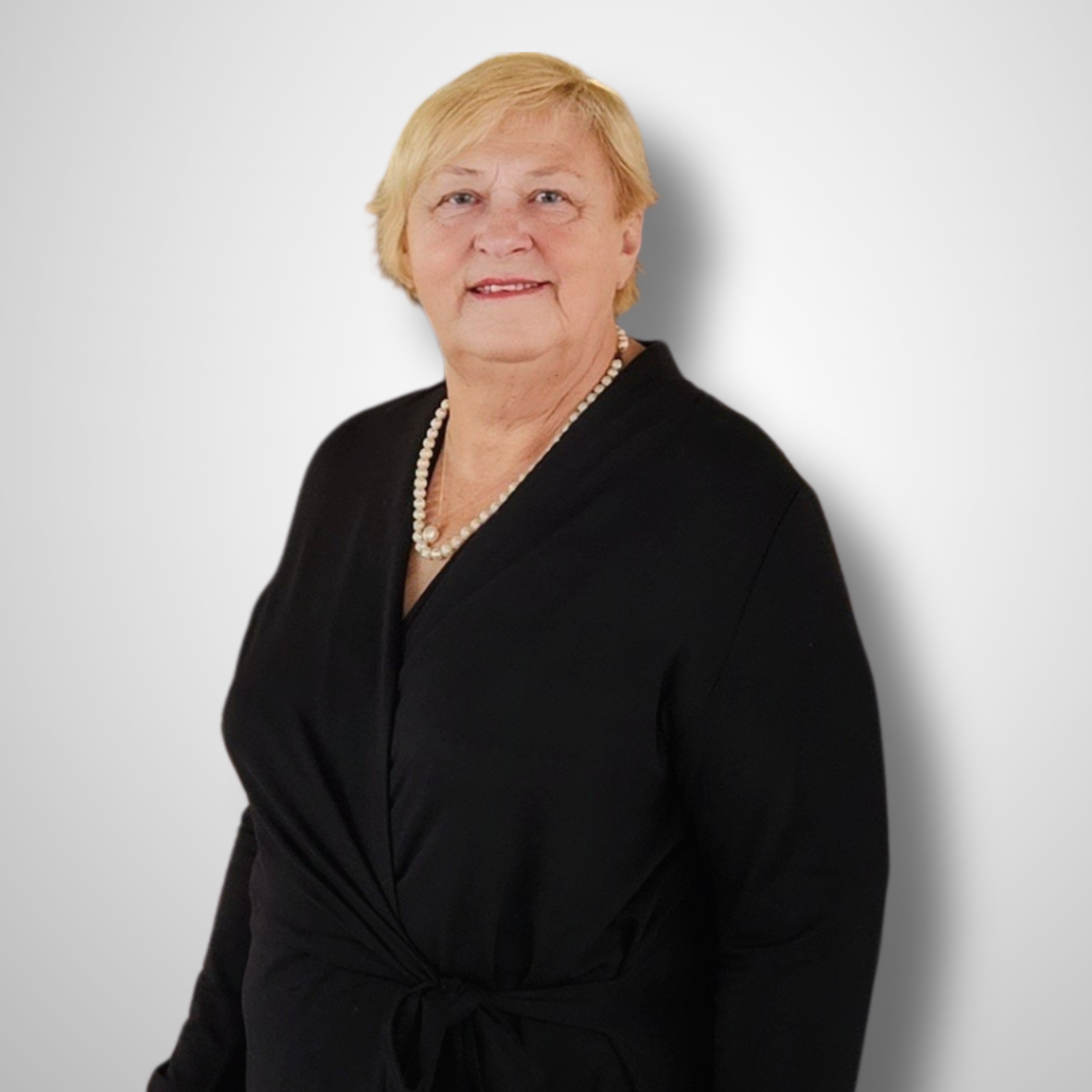 Attēls ar Vairu Gromuli